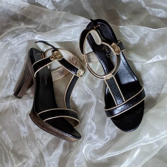 Khombu Shoes - Khombu black and bronze heels